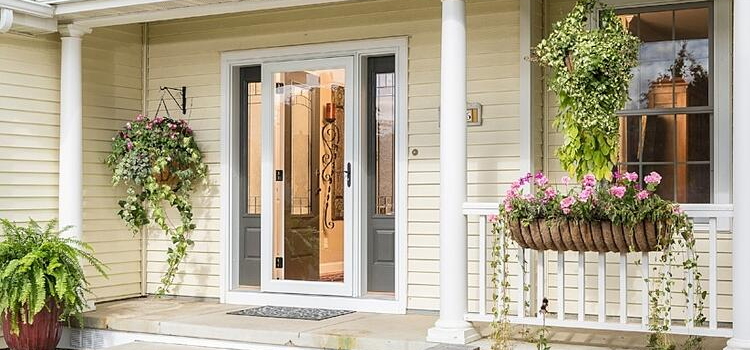 screen door installation in Kendall