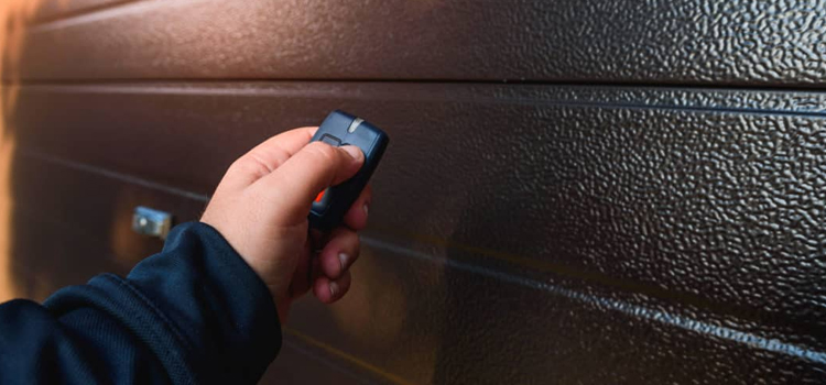 automatic door opener with remote control in Kendall
